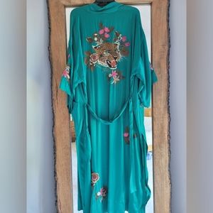 Hold- Spell Emerald Tiger Robe S/M
